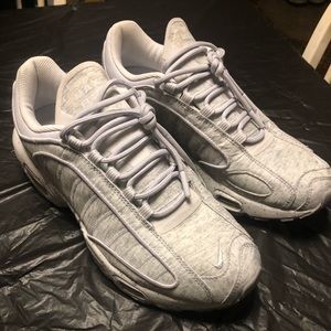 Men’s Nike Air Max Trail wind size 10